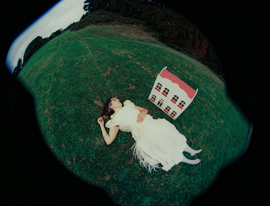 (analogue) Photog of the Month (September '26) Celeste Fontein